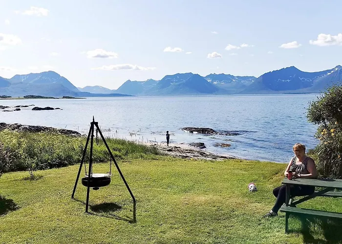 6 Person In Borkenes-by Traum Harstad