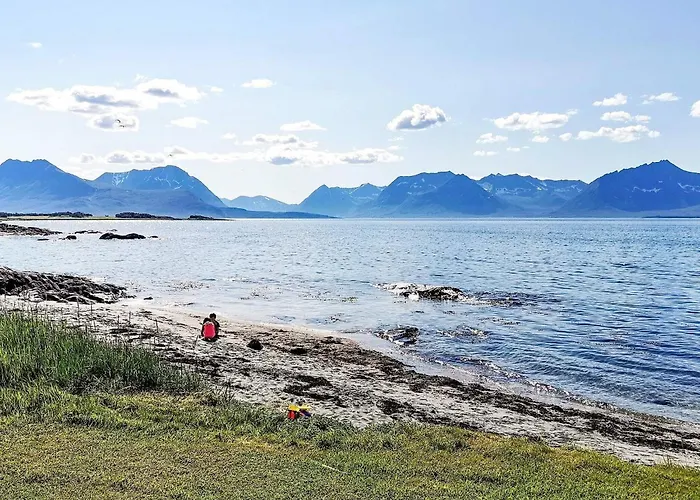 6 Person In Borkenes-by Traum Harstad